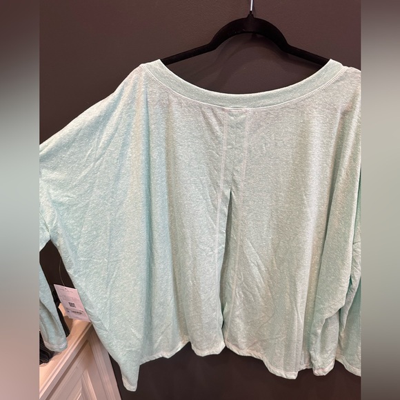 Altar'd State | Aqua Green Oversized Flowy Top with Open Back Detail | Med | NWT - Picture 6 of 6